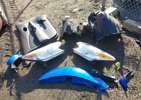 2016 Nissan Versa Note Sv z USA, uszkodzony, nr VIN 3N1CE2CP3GL381202